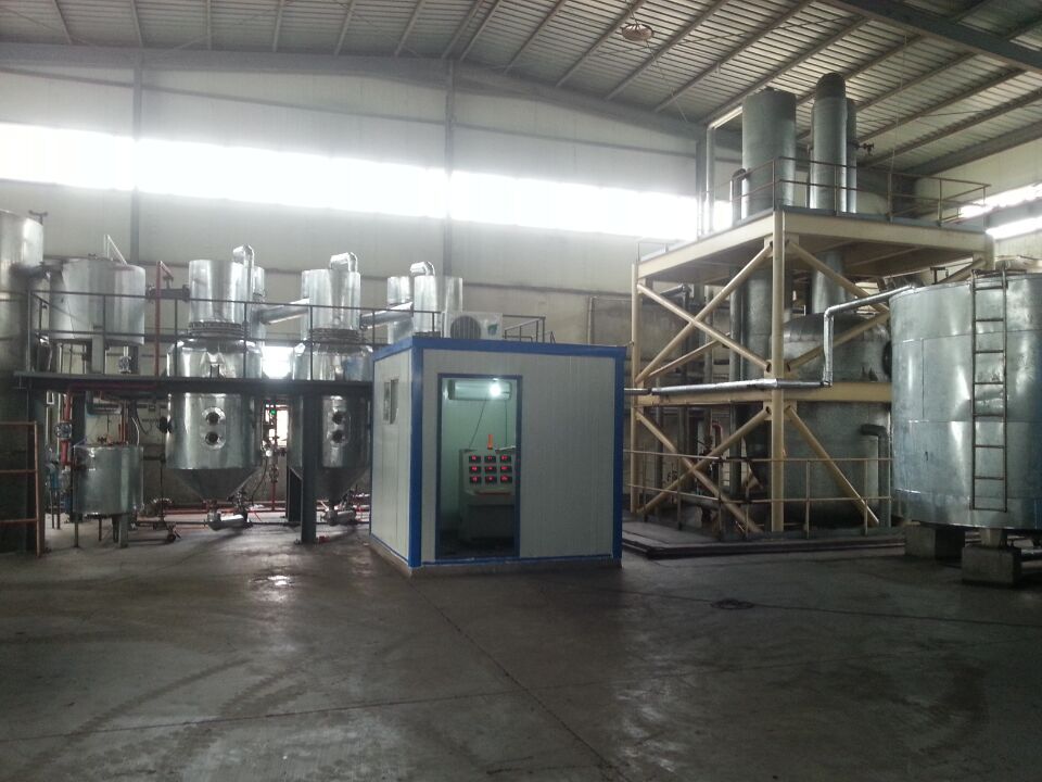 河南雙誠(chéng)環(huán)境科技專業(yè)生產(chǎn)單效，多效蒸發(fā)器